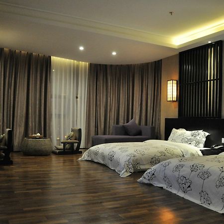 Jing Du Hui Hotel Liaobu Tung-kuan Exteriér fotografie